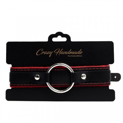 Ошейник с мягкой красной подкладкой Ошейник с мягкой красной подкладкой