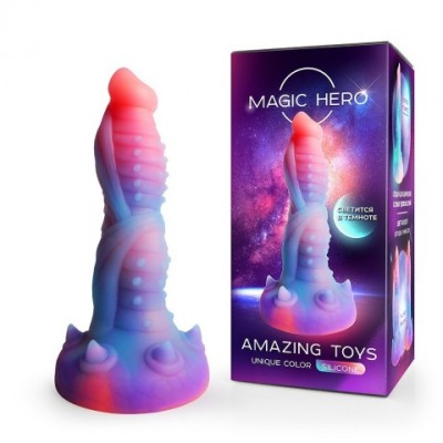 Фаллоимитатор с шипами Magic Hero разноцветный, светится в темноте (L 190 мм, D 46 мм) Фаллоимитатор с шипами Magic Hero разноцветный, светится в темноте (L 190 мм, D 46 мм)